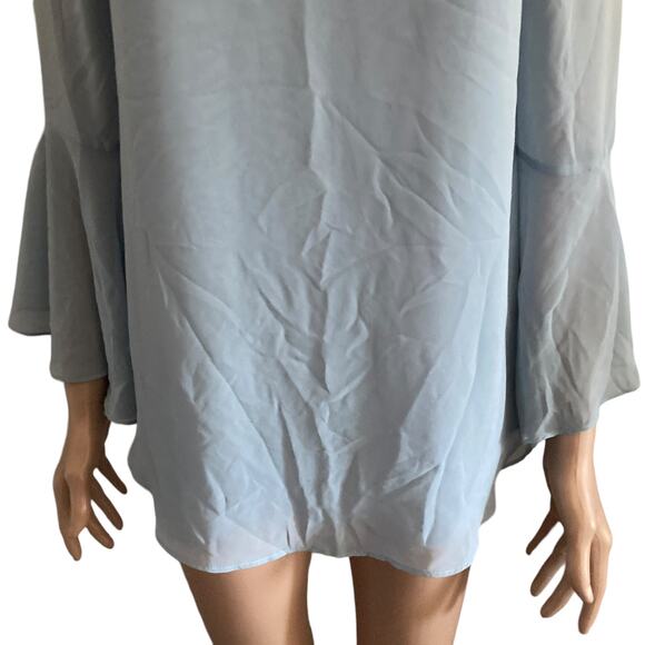 Jennifer Lopez Blouse Womens Small Light Blue Bell Sleeve Lightweight Flowy - Picture 7 of 12